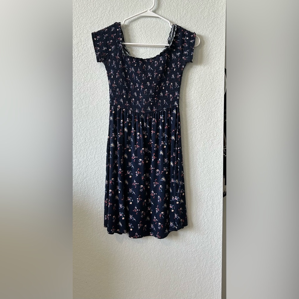 Hollister Navy Floral Smocked Skater Dress Size Small